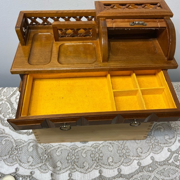 Vintage Wooden Roll-top Desk Jewelry Box Valet - Picture 5 of 11